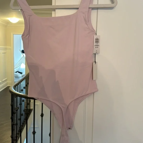 Aritzia Contour Bodysuit - Picture 3 of 6